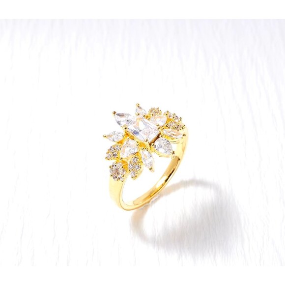 Dream A Little Dream Is A Unique One-Of-A-Kind 8-piece Tiara  Bridal Ensemble - Picture 8 of 16